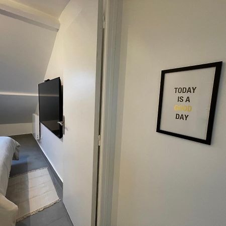 Superbe T3 Duplex Proche Paris & Disneyland Ozoir-la-Ferrière エクステリア 写真